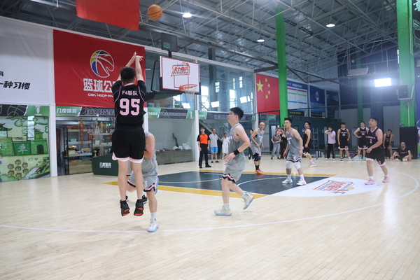2025年7月,公司舉辦第二屆”我運(yùn)動(dòng)、我健康、我快樂“智信杯籃球賽.JPG