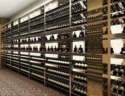 社會文化的進(jìn)步，不銹鋼酒柜廠家緊跟社會文化的步伐